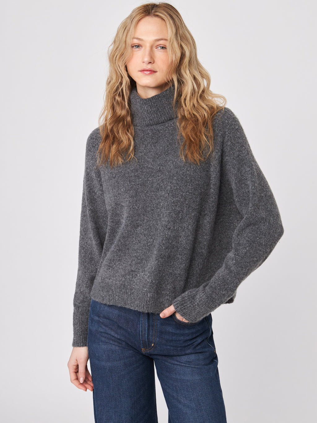 Emmett Turtleneck in Granite