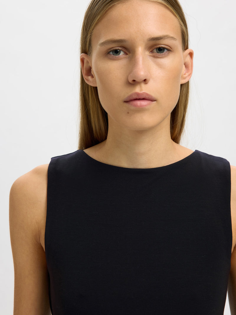 Manja Sleeveless Reversible Tank in Black