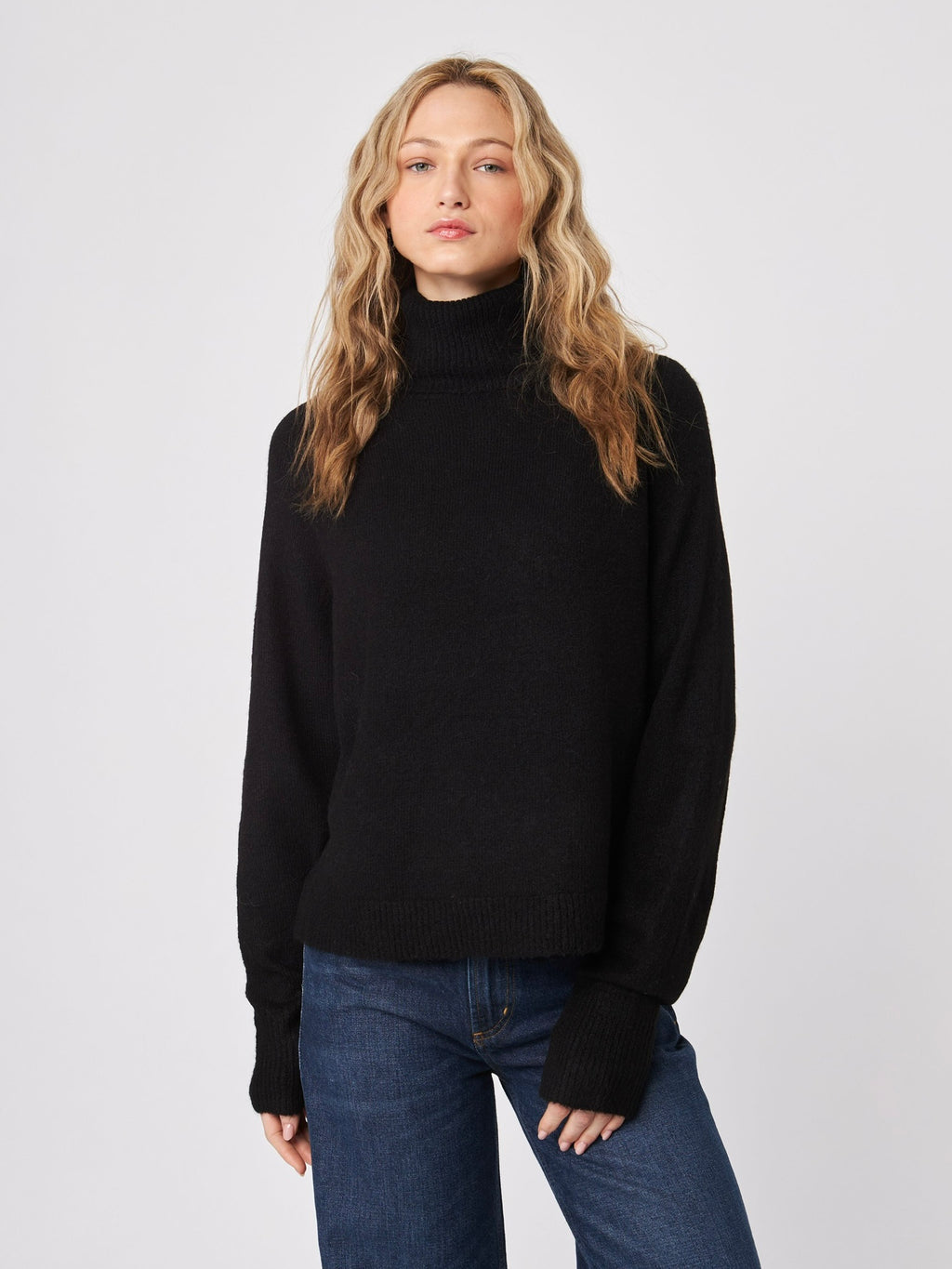 Emmett Turtleneck in Caviar