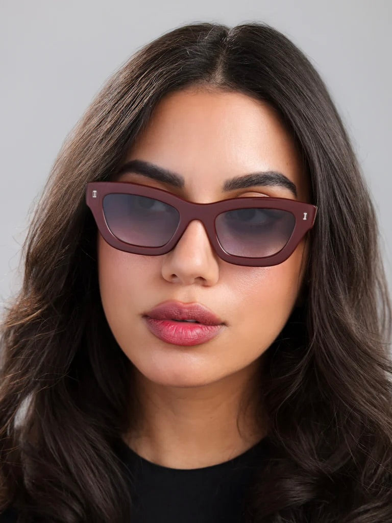 Donna Sunglasses in Bordeaux w/Grey Gradient Lenses
