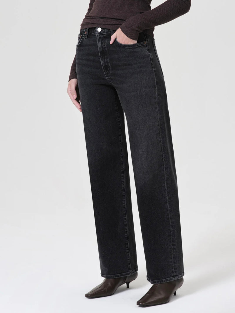 Harper Stretch Straight Jean in Hush