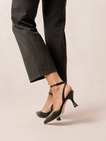 Cinderella Leather Heel in Black