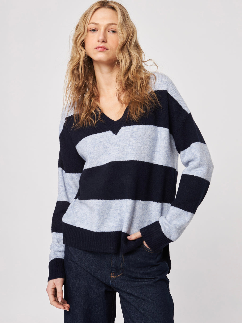 Hadley V Neck Stripe