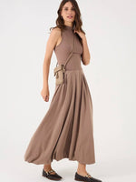 Balloon Skirt in Taupe