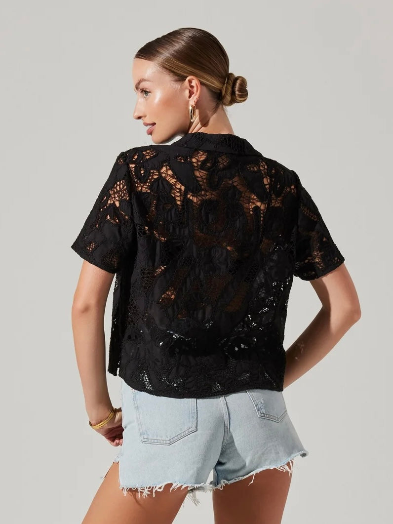 Tourist Lace Top in Black
