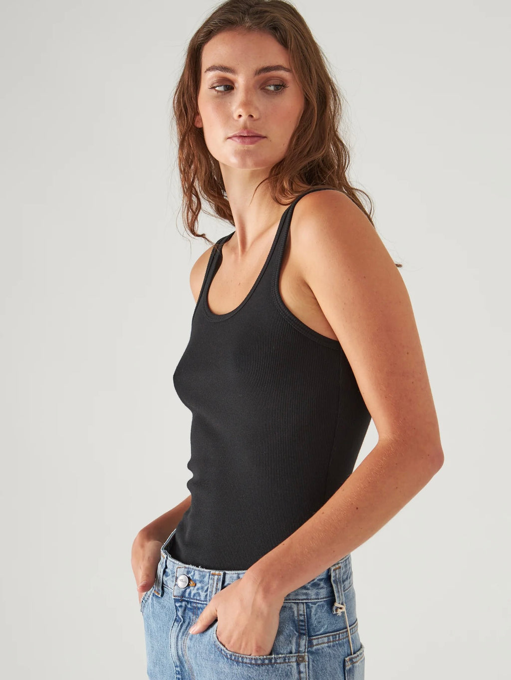 Scoop Rib Tank in Black