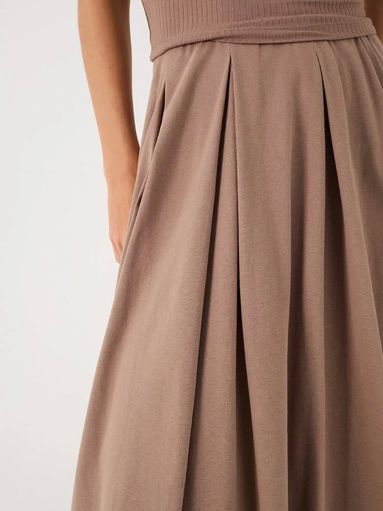 Balloon Skirt in Taupe