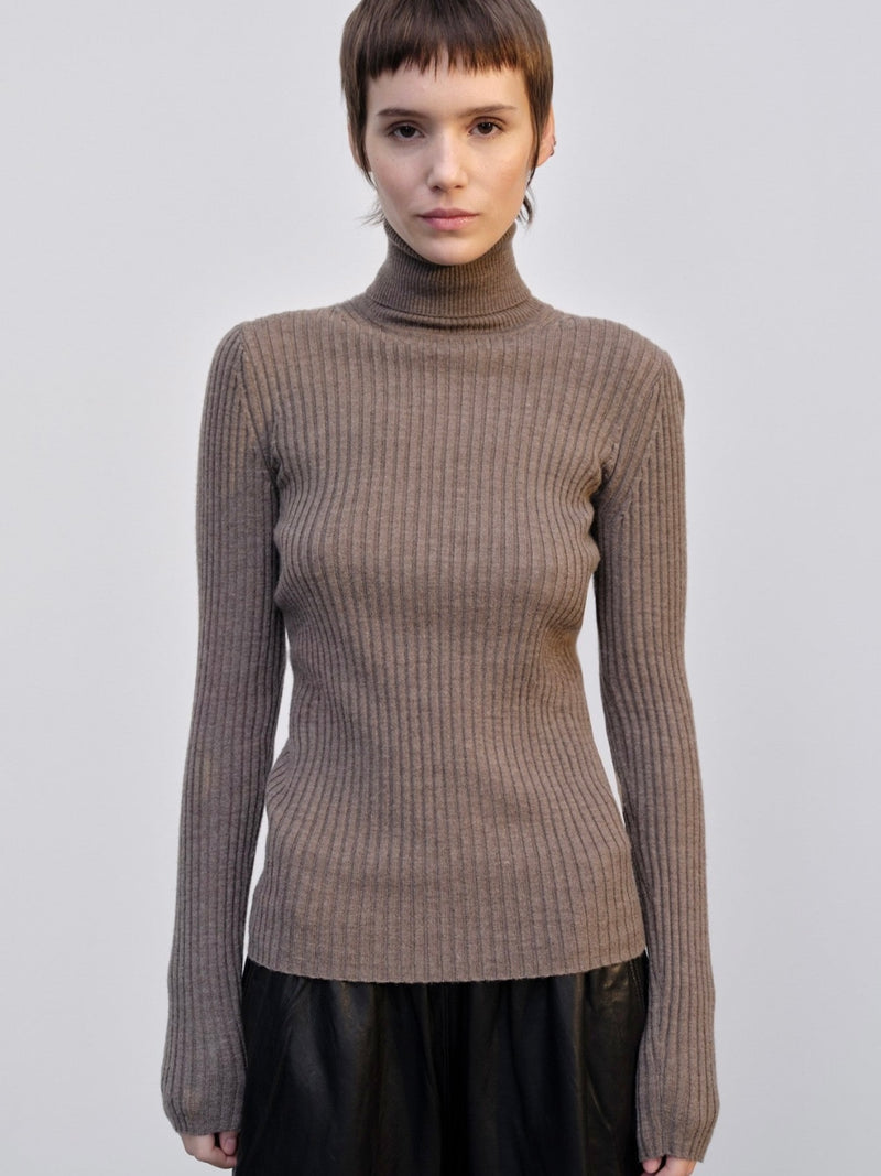 Bob Knit Blouse in Earth