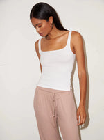 Essential Ribbed Scoop Tank in White