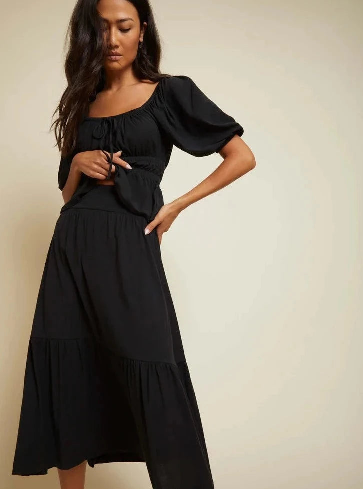 Yasmine Midi Skirt In Black