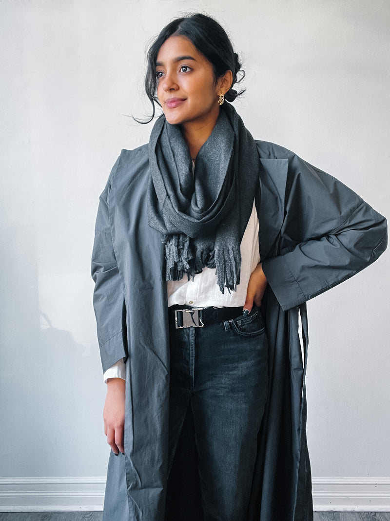 Soft Classic Cashmere Scarf in Charcoal