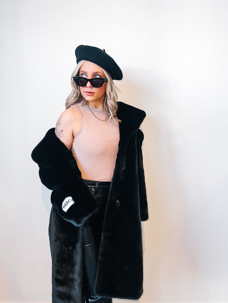 Soft Wool Beret in Black