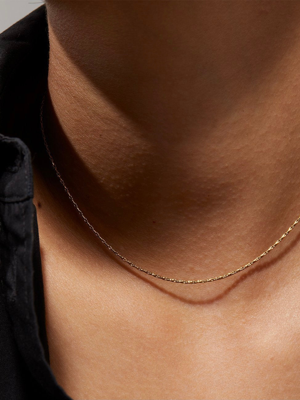 Inez Choker in Gold